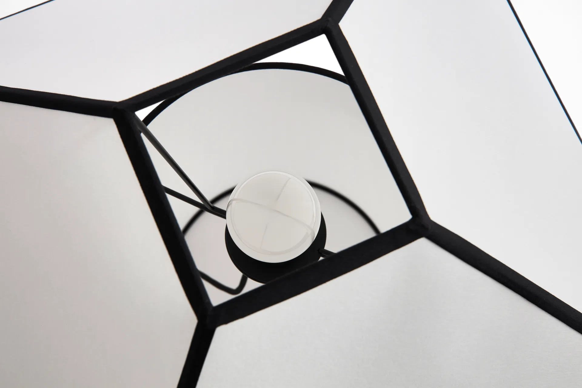 Lampe de table Ava Pyramid 45 cm, White HAY