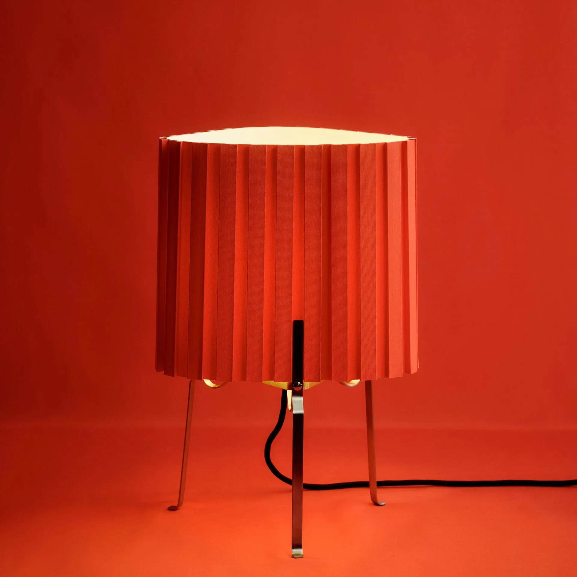 Lampe de table Canelé, Tomato' red HAY