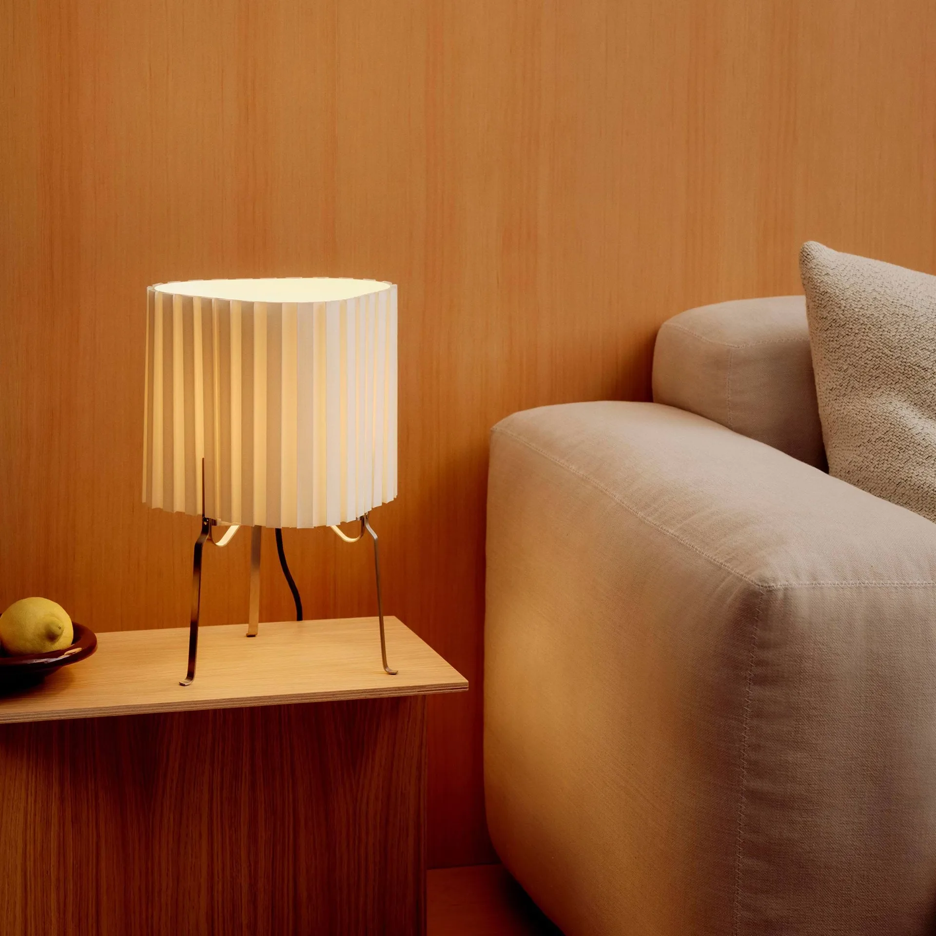 Lampe de table Canelé, Warm white HAY