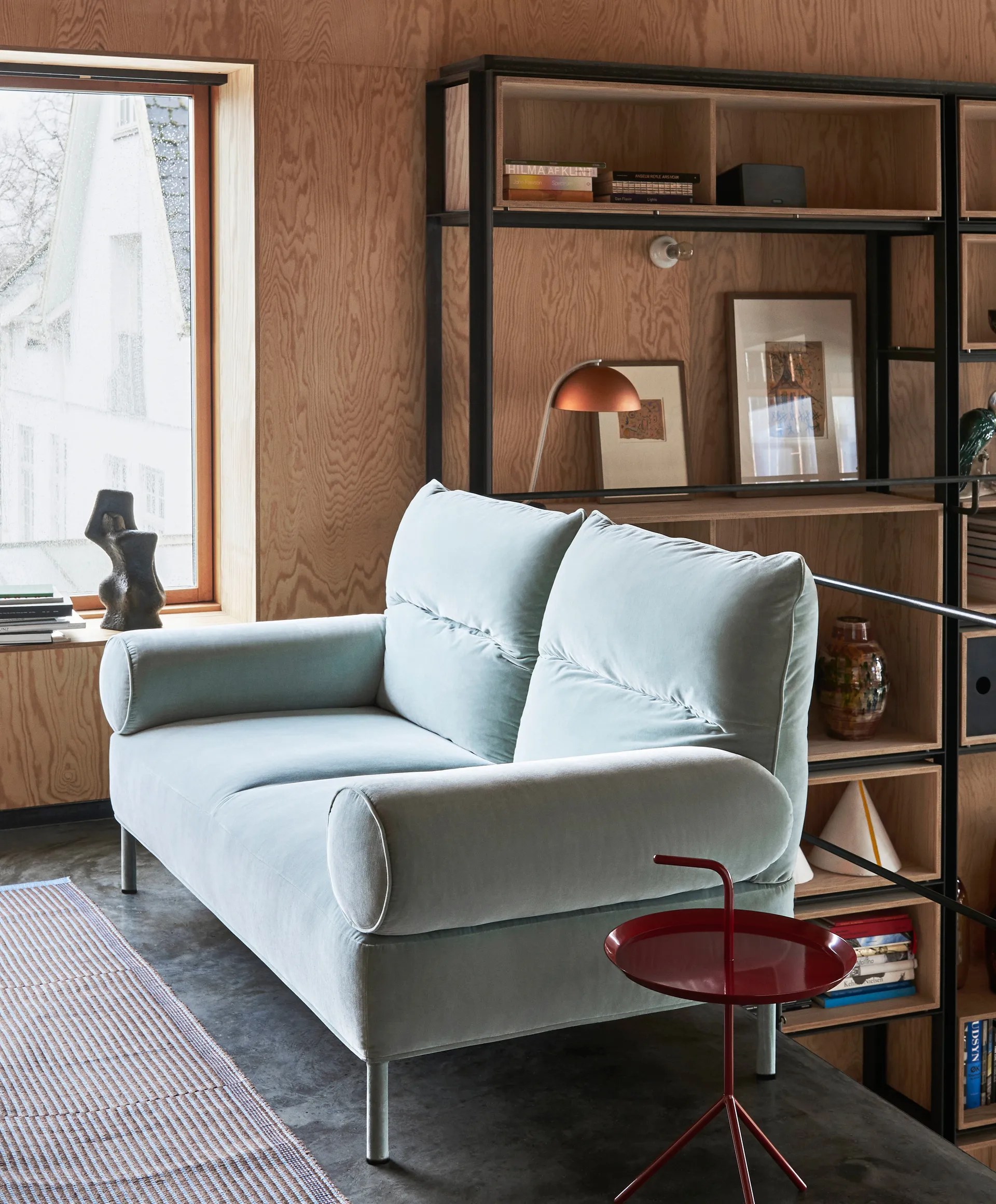 Lampe de table Cloche, Mocca anodised HAY