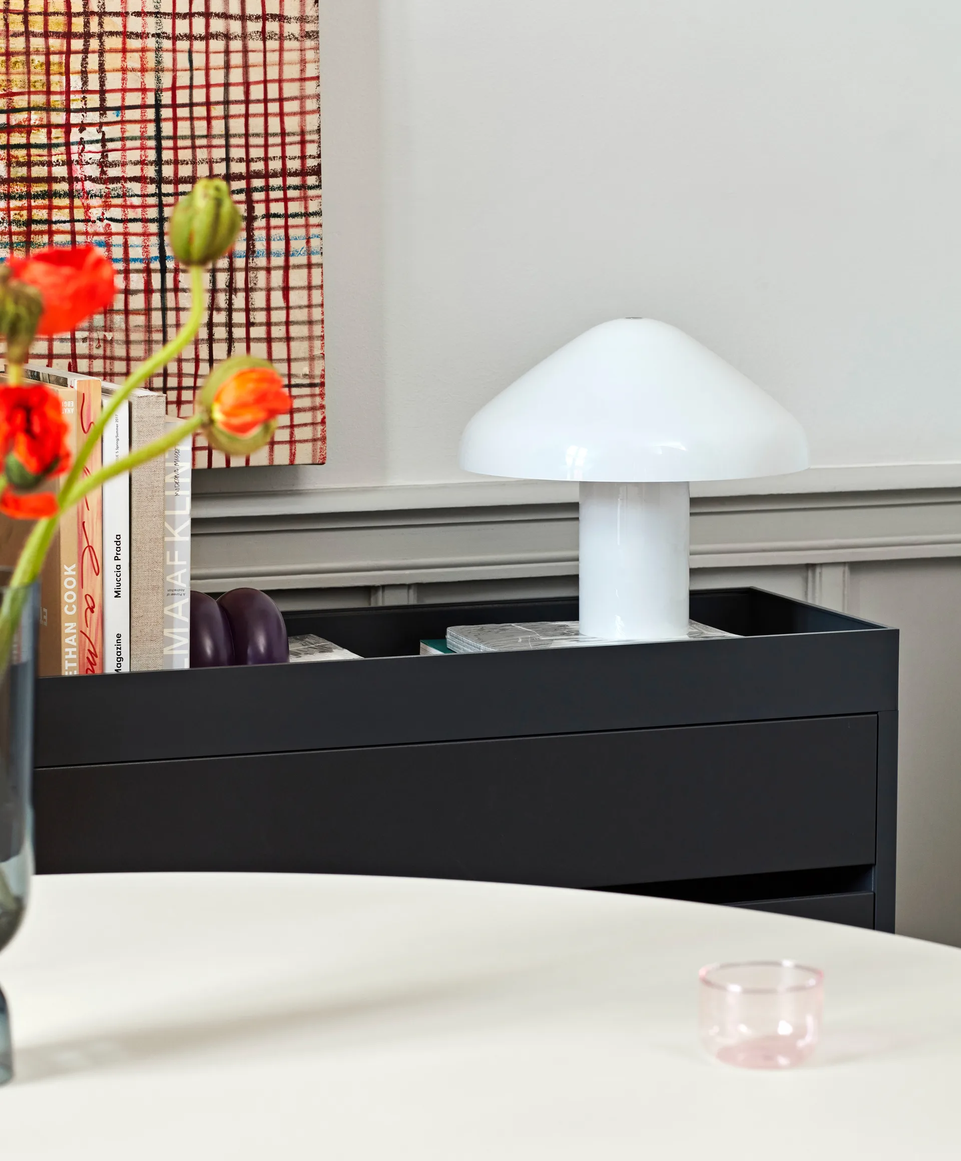 Lampe de table Pao Glass Ø35 cm, Blanc-verre opale HAY