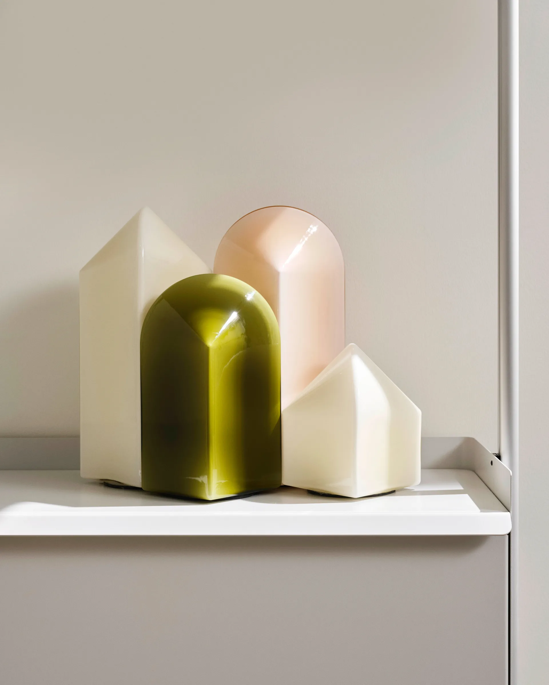 Lampe de table Parade 16 cm, Shell white HAY