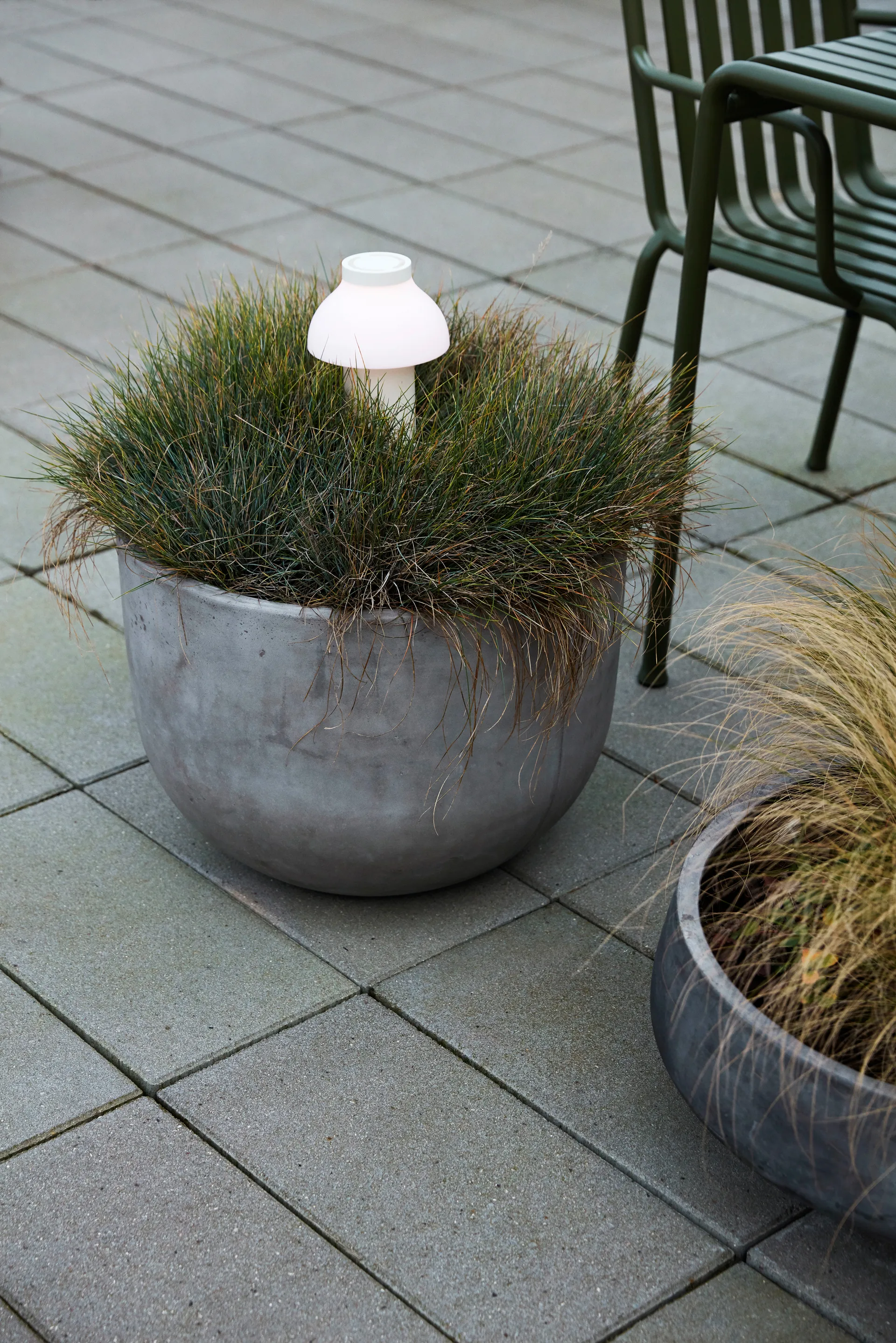 Lampe de table PC Portable, Cream white HAY