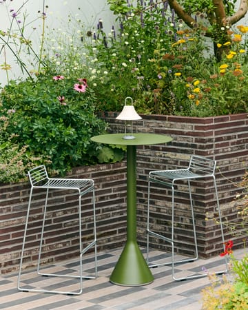 Lampe de table portable Mousqueton - Oyster white - HAY