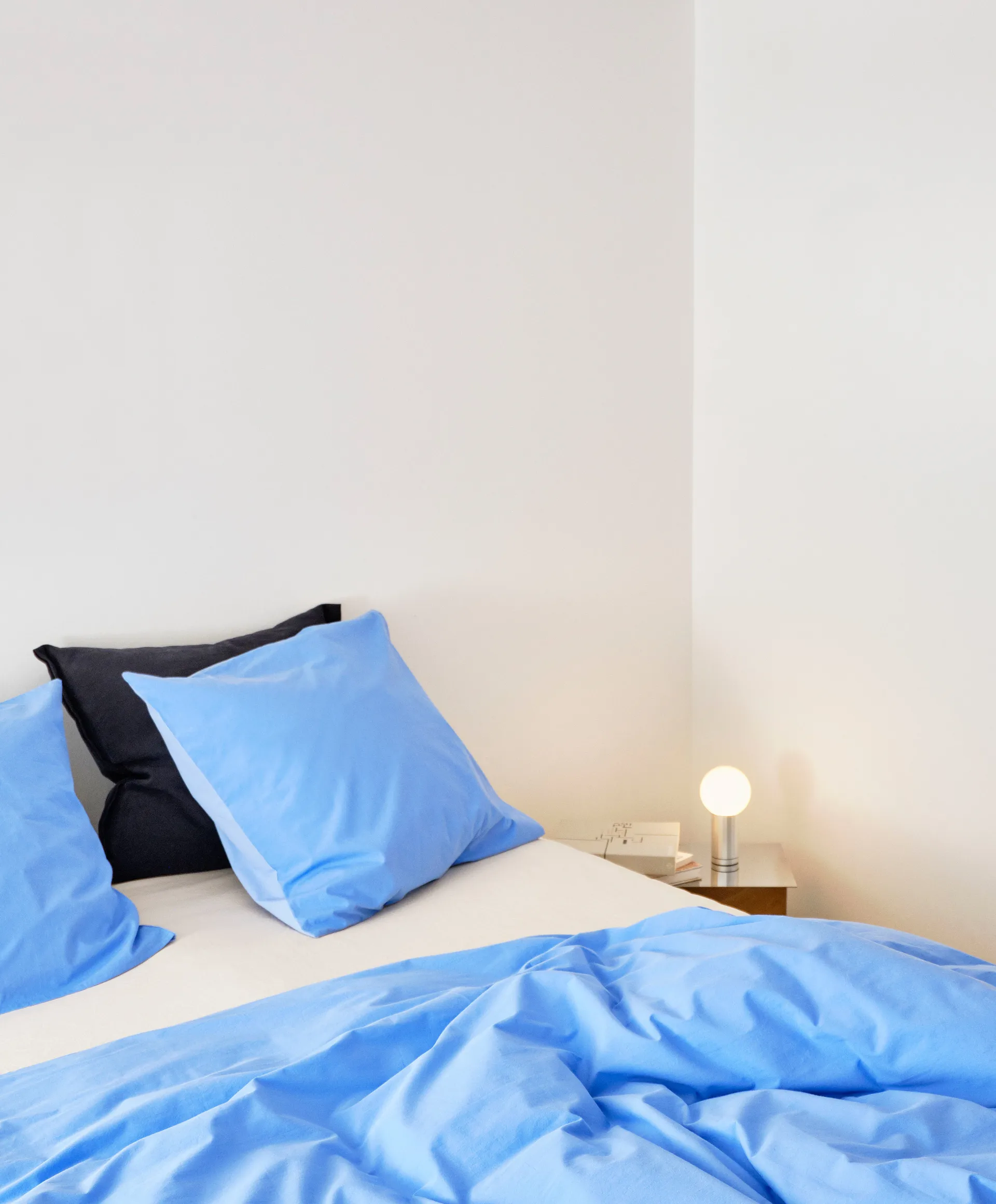 Lampe de table Turn On, Aluminium HAY