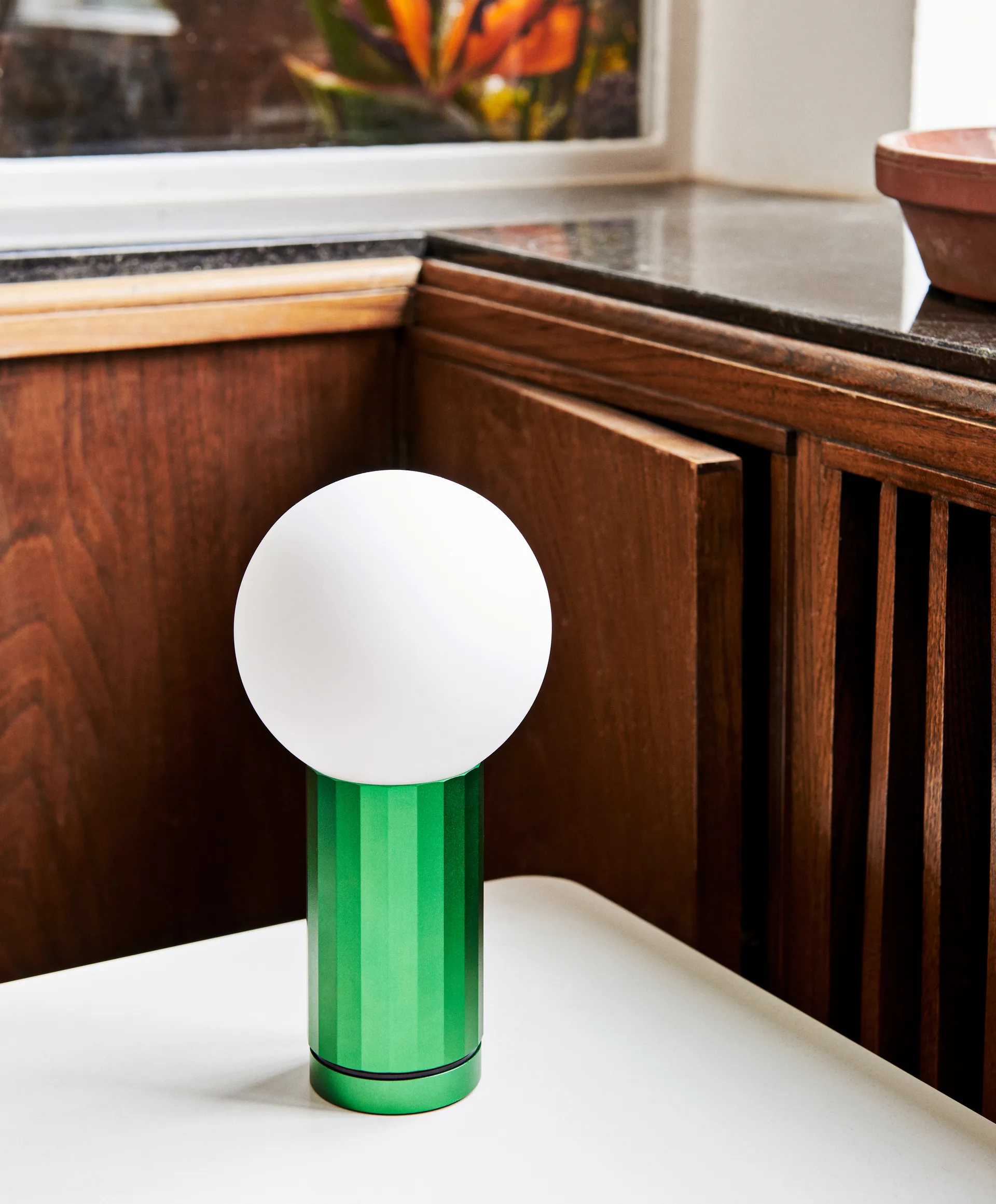Lampe de table Turn On, Vert HAY