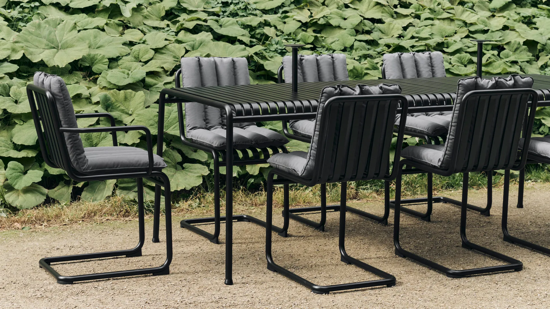 Lampe portable Host, Anthracite, 22 cm HAY