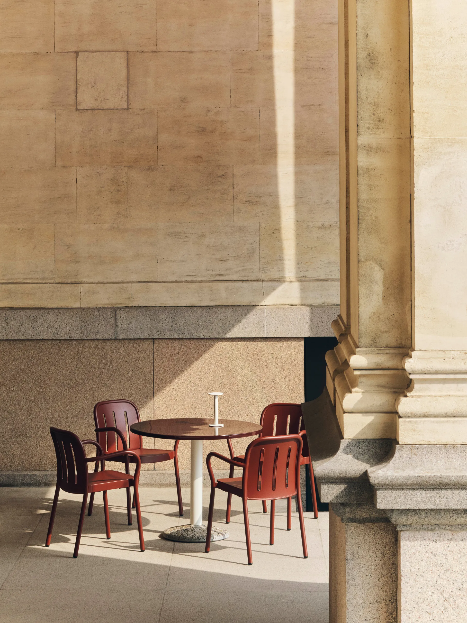 Lampe portable Host, Cream white, 22 cm HAY