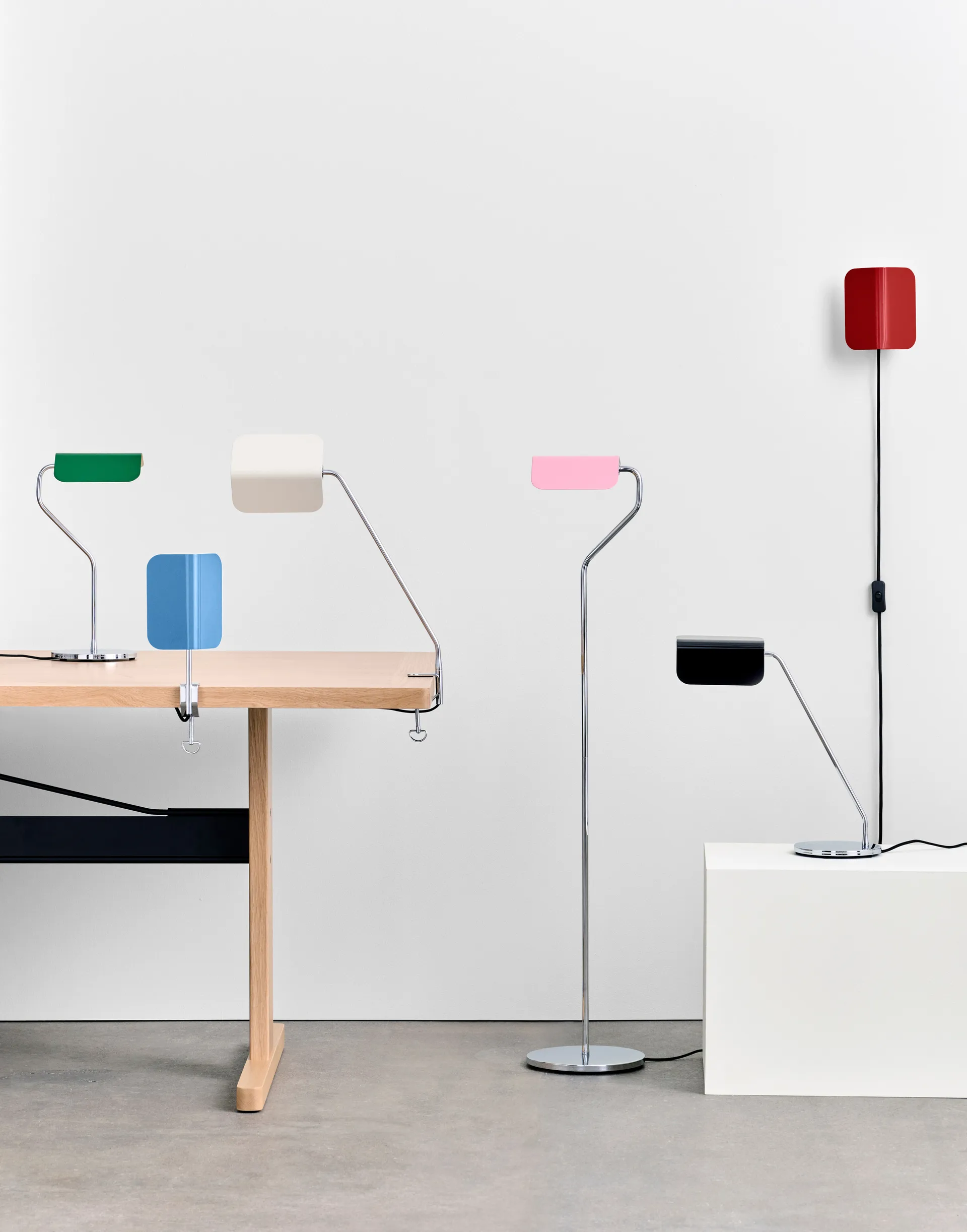 Lampe sur pied Apex, Luis pink HAY