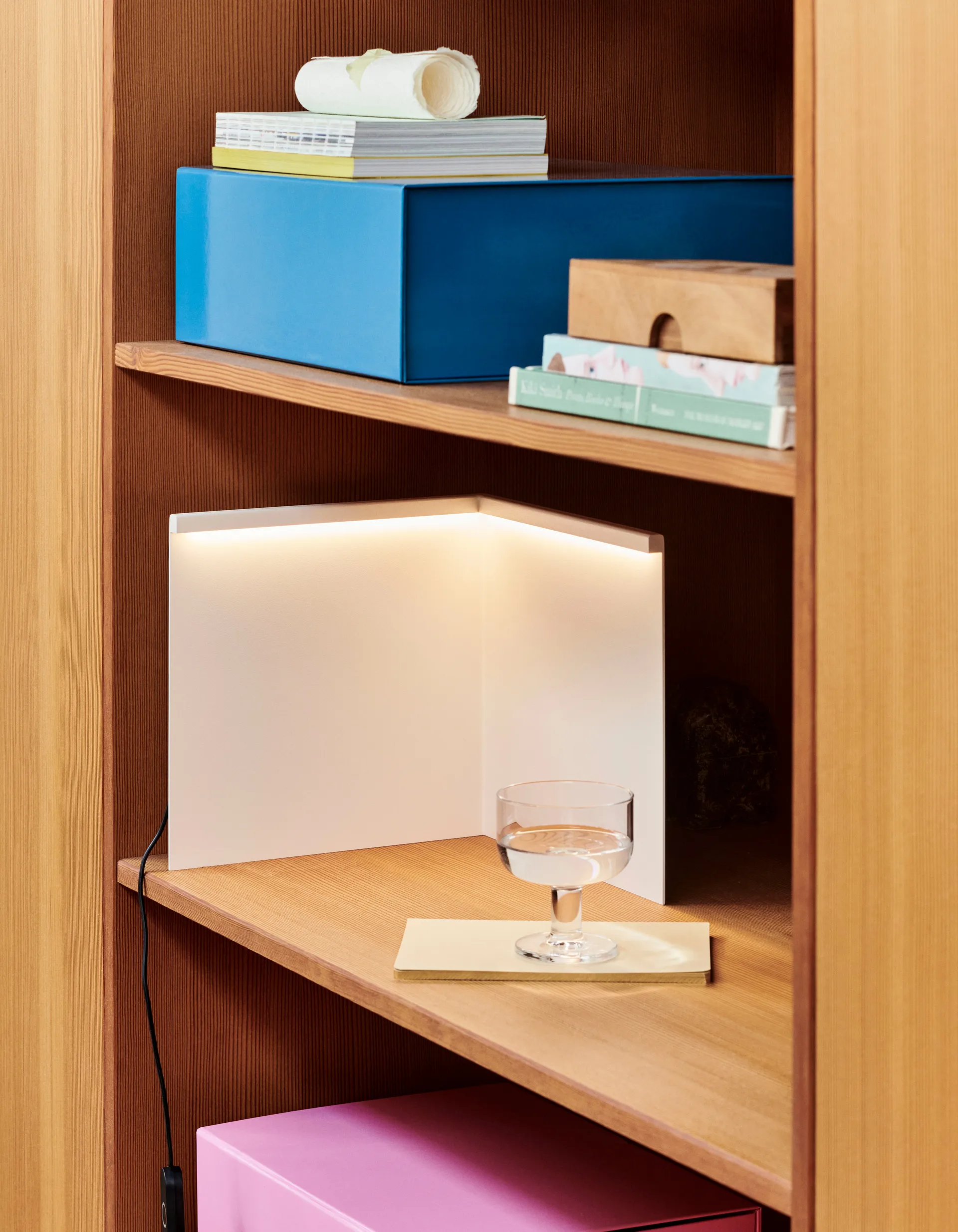 LBM Corner Lampe à poser, Cream white HAY