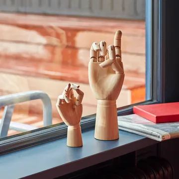 Main articulée en bois Wooden Hand - Small (13,5 cm) - HAY