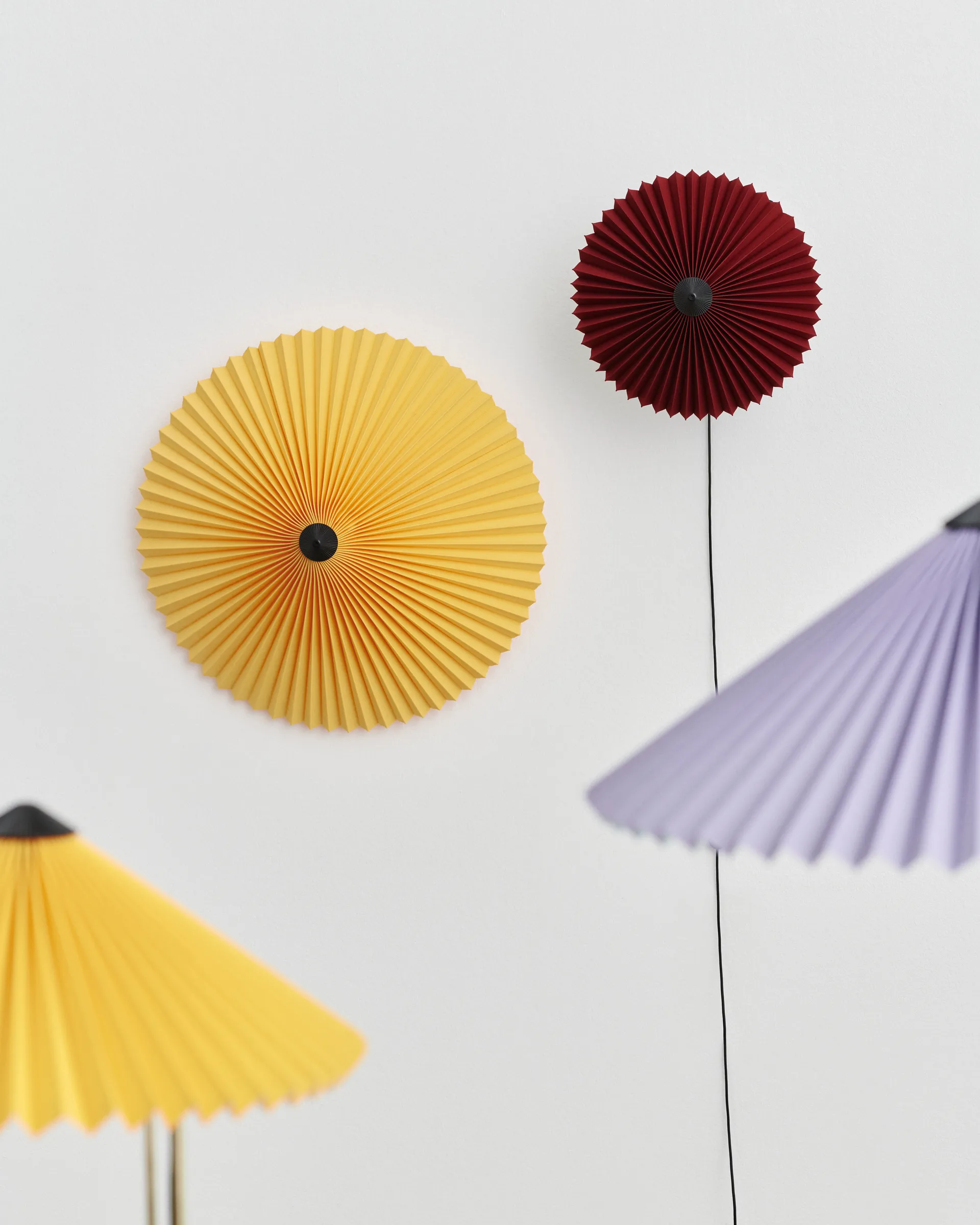 Plafonnier Matin flush mount Ø50 cm, Yellow shade HAY