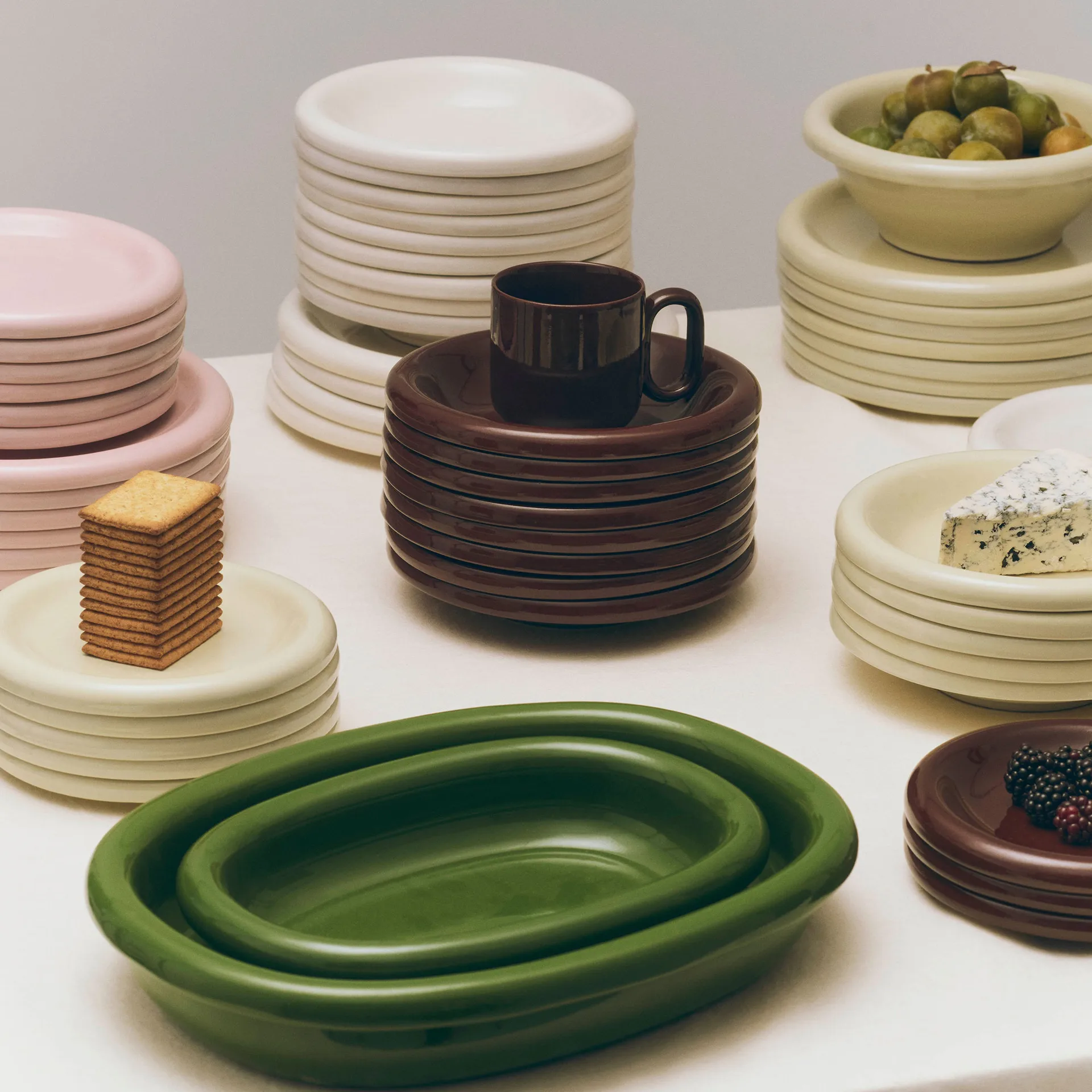 Plat de service ovale Barro, Green, small 20x27,5 cm HAY