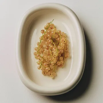 Plat de service ovale Barro - Off-white, small 20x27,5 cm - HAY