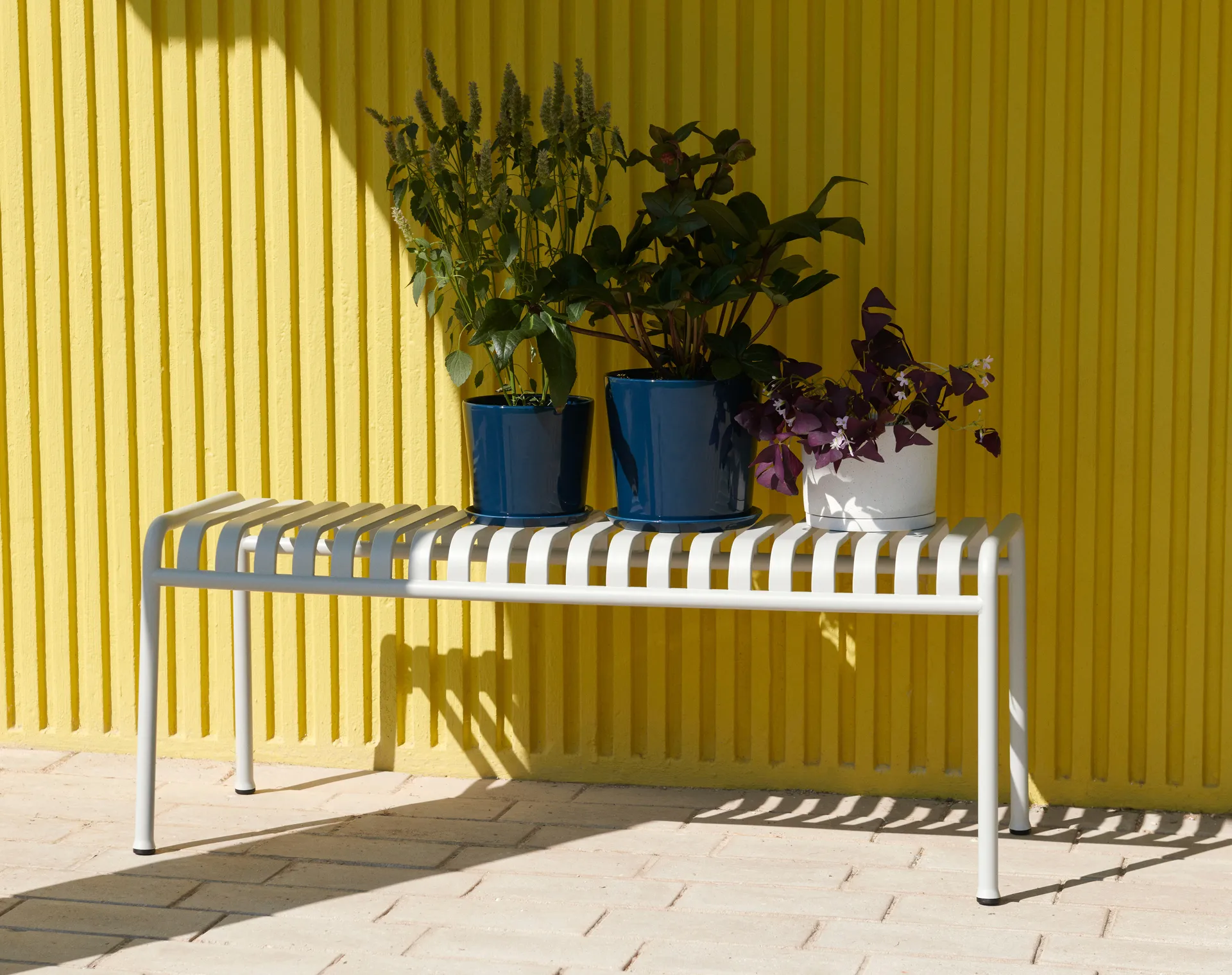 Pot Botanical Family XL Ø22 cm, Dark blue HAY