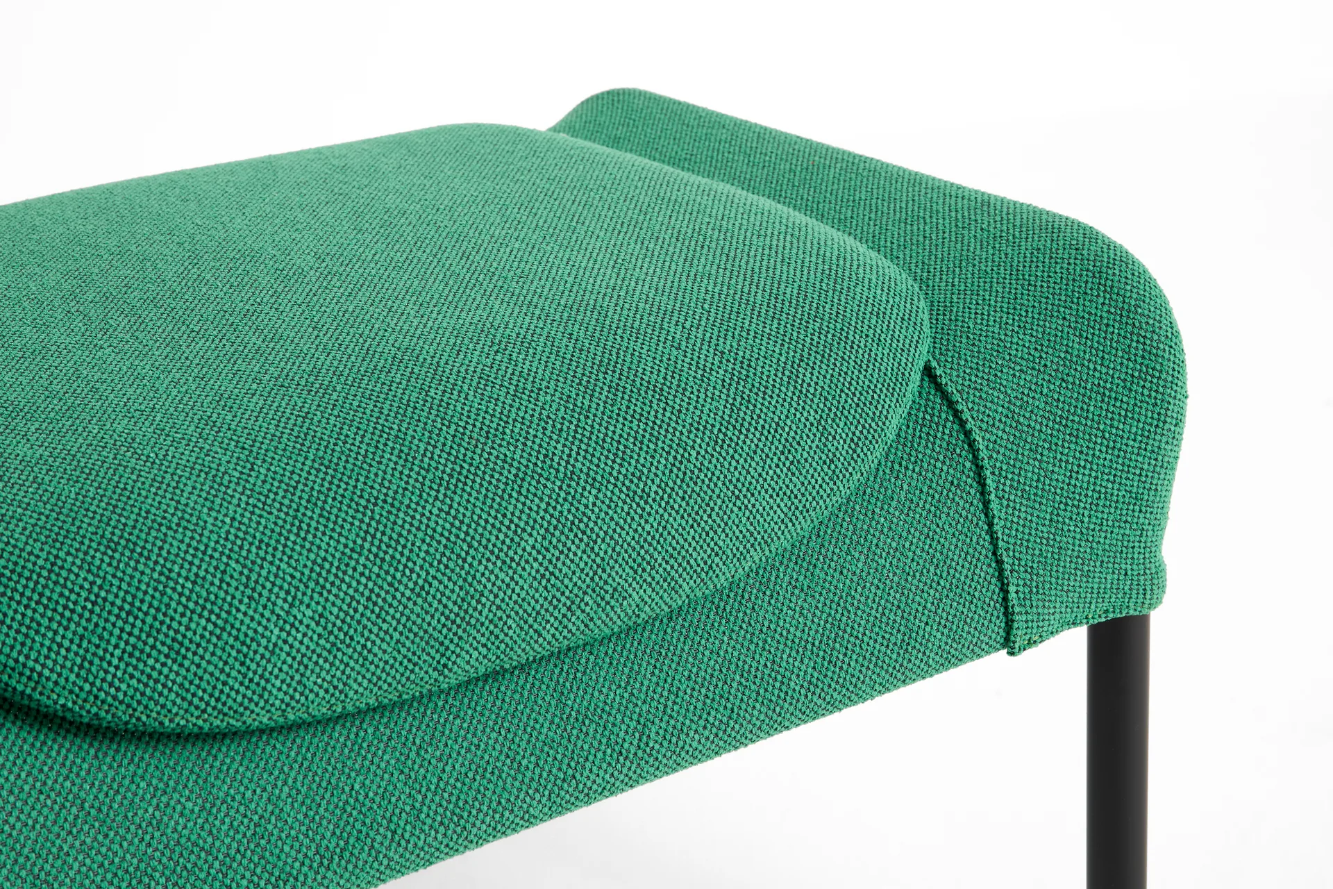 Pouf O2 Ottoman, Soft green acier noirci HAY