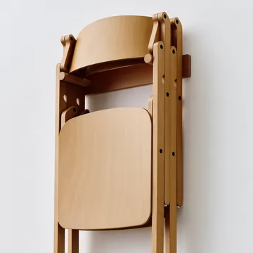 Support mural pour chaise Backflip Chair - Golden, hêtre laqué - HAY