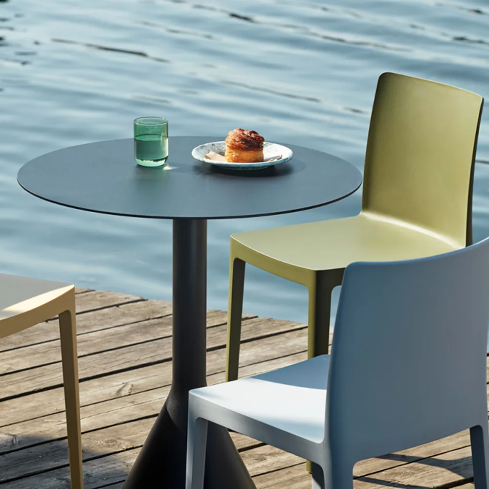 Table à café ronde Palissade Cone, Anthracite, ø70 HAY