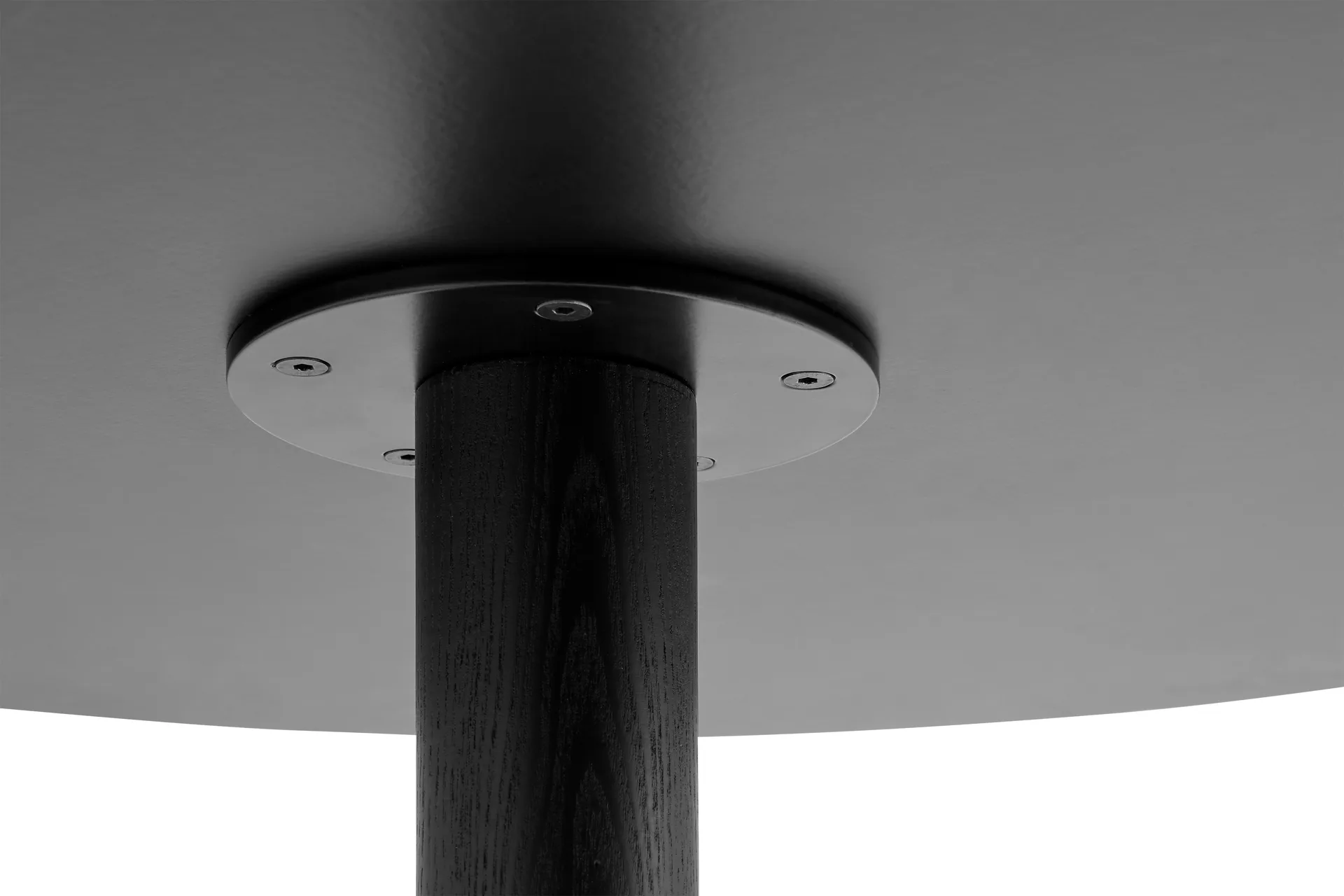 Table à manger Pastis Table Ø90, Black lacquered ash HAY