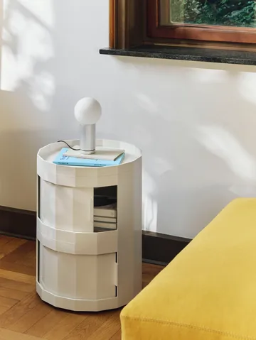 Table d’appoint Facet Cabinet 20 - Eggshell - HAY