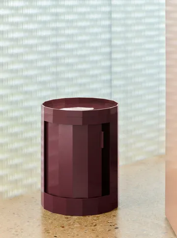 Table d'appoint Facet Cabinet low pieds/roues 49 cm - Bordeaux - HAY