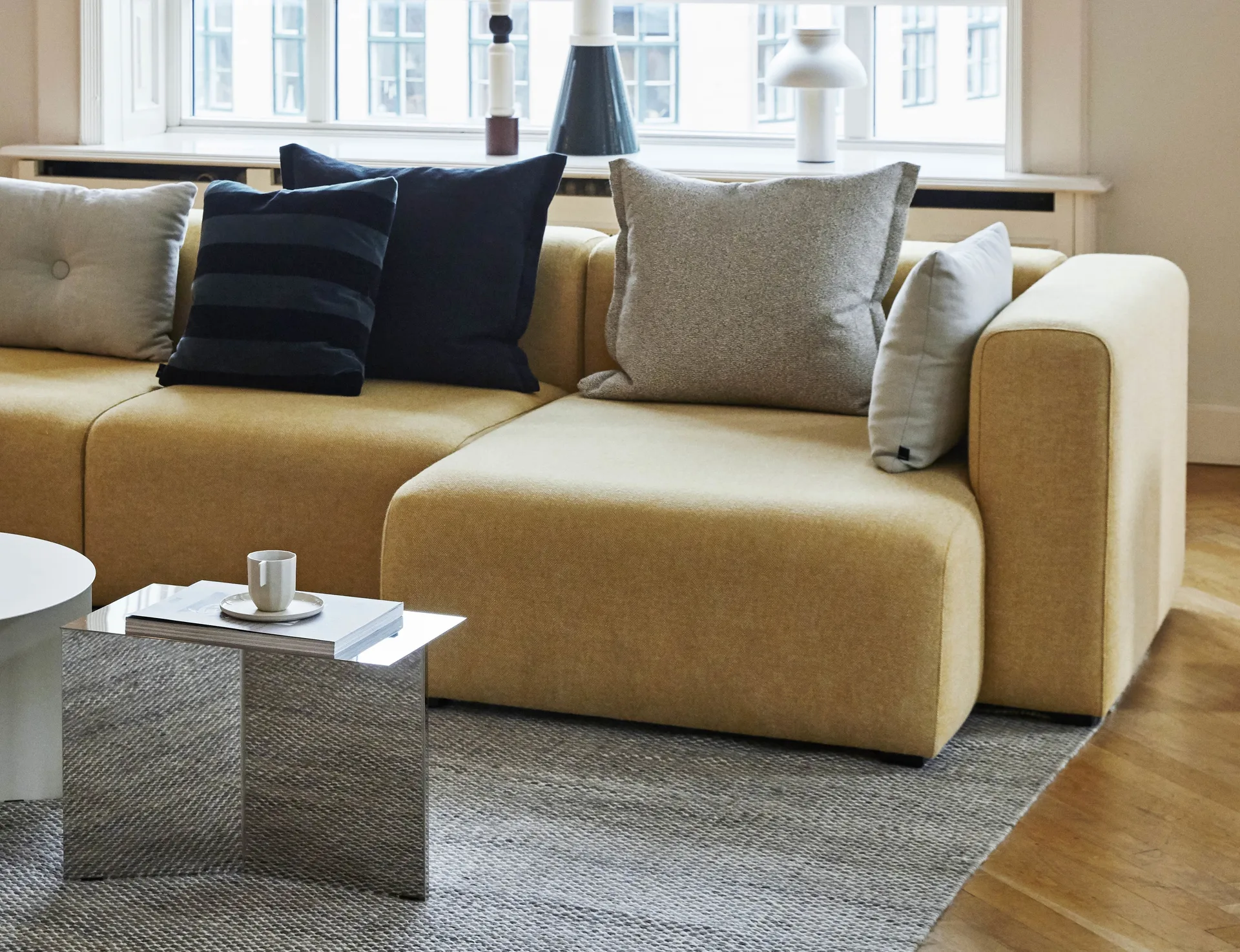 Table d'appoint Slit Oblong 27,5x49 cm, Mirror polished steel HAY