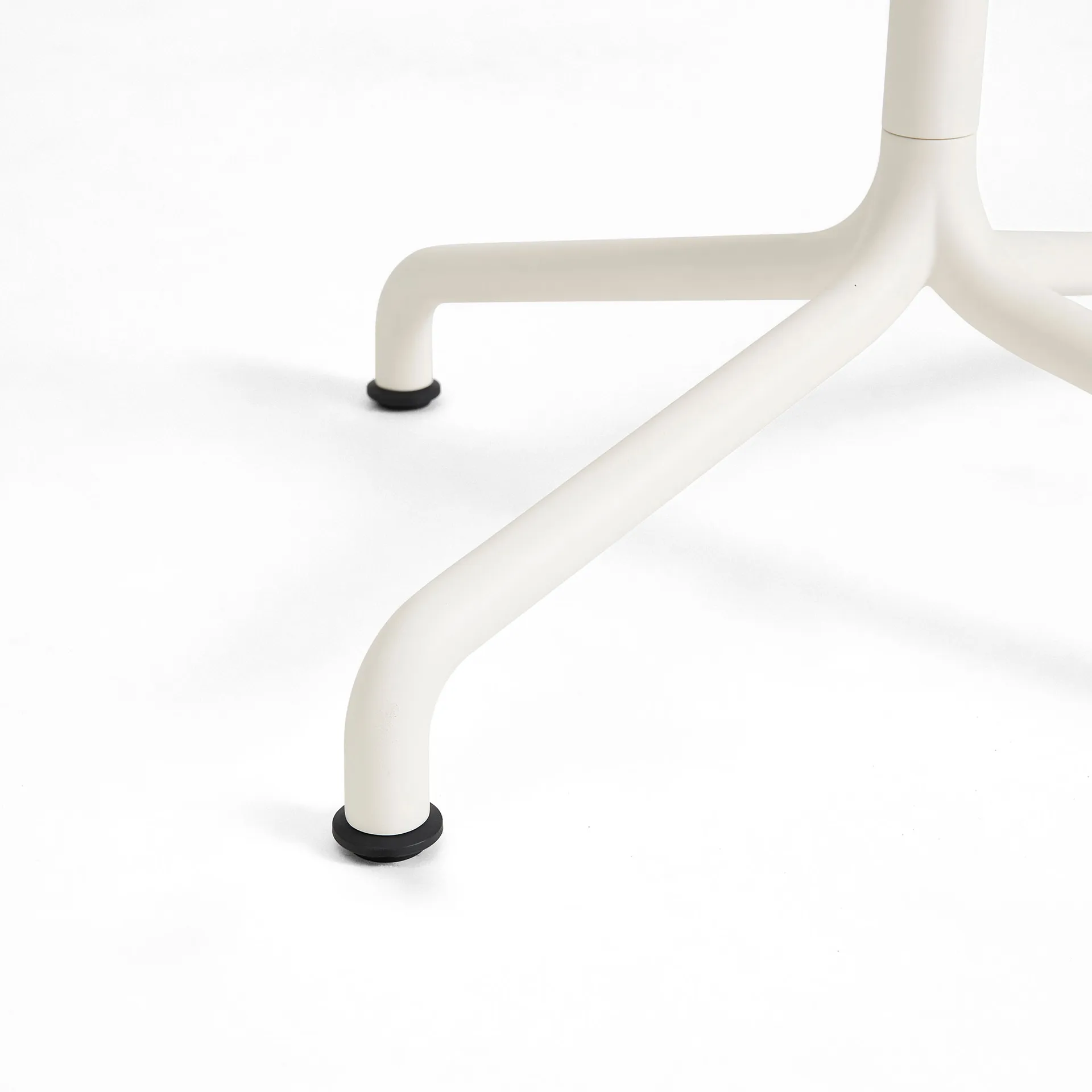 Table Deville 60x70x74 cm, Cream white HAY