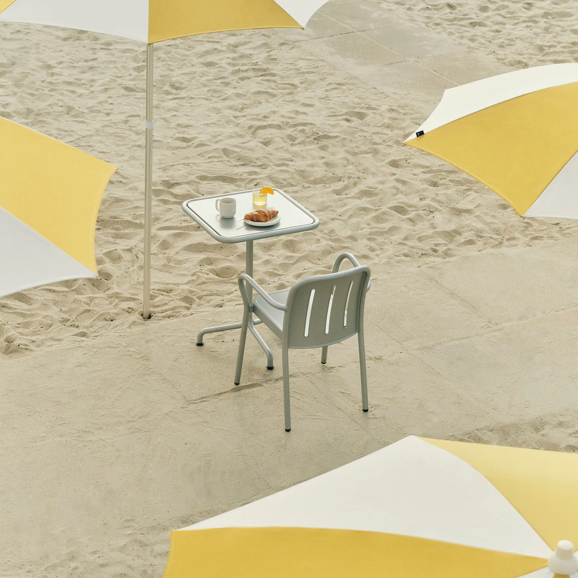 Table Deville 60x70x74 cm, Silver grey HAY