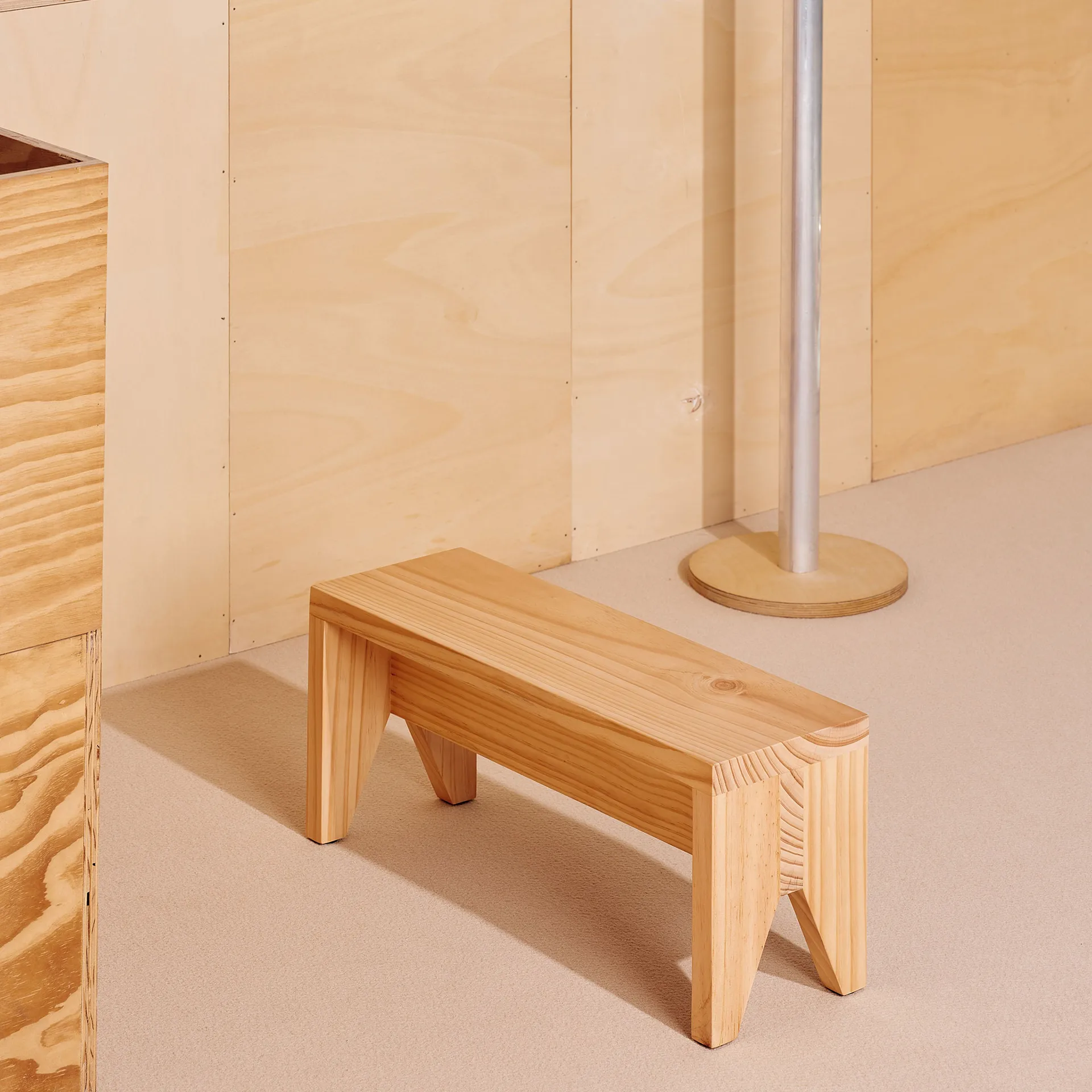 Tabouret Manolito Long, Natural, 60 cm HAY