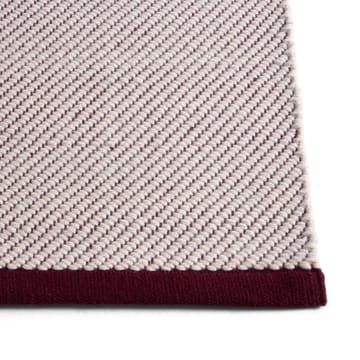 Tapis Bias 140x200 cm - Cherry tint - HAY