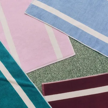 Tapis de bain Stripe - Cool pink, 50x80 cm - HAY