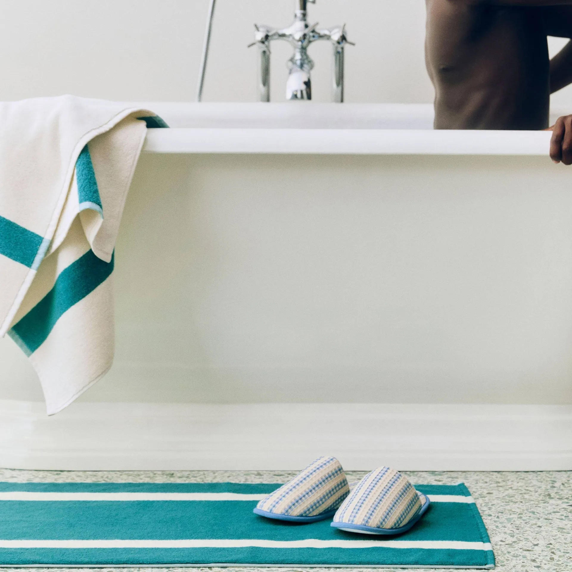 Tapis de bain Stripe, Petrol blue, 50x80 cm HAY