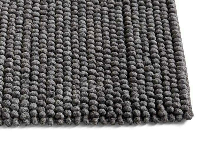 Tapis en laine Peas 140x200 cm, Dark grey HAY