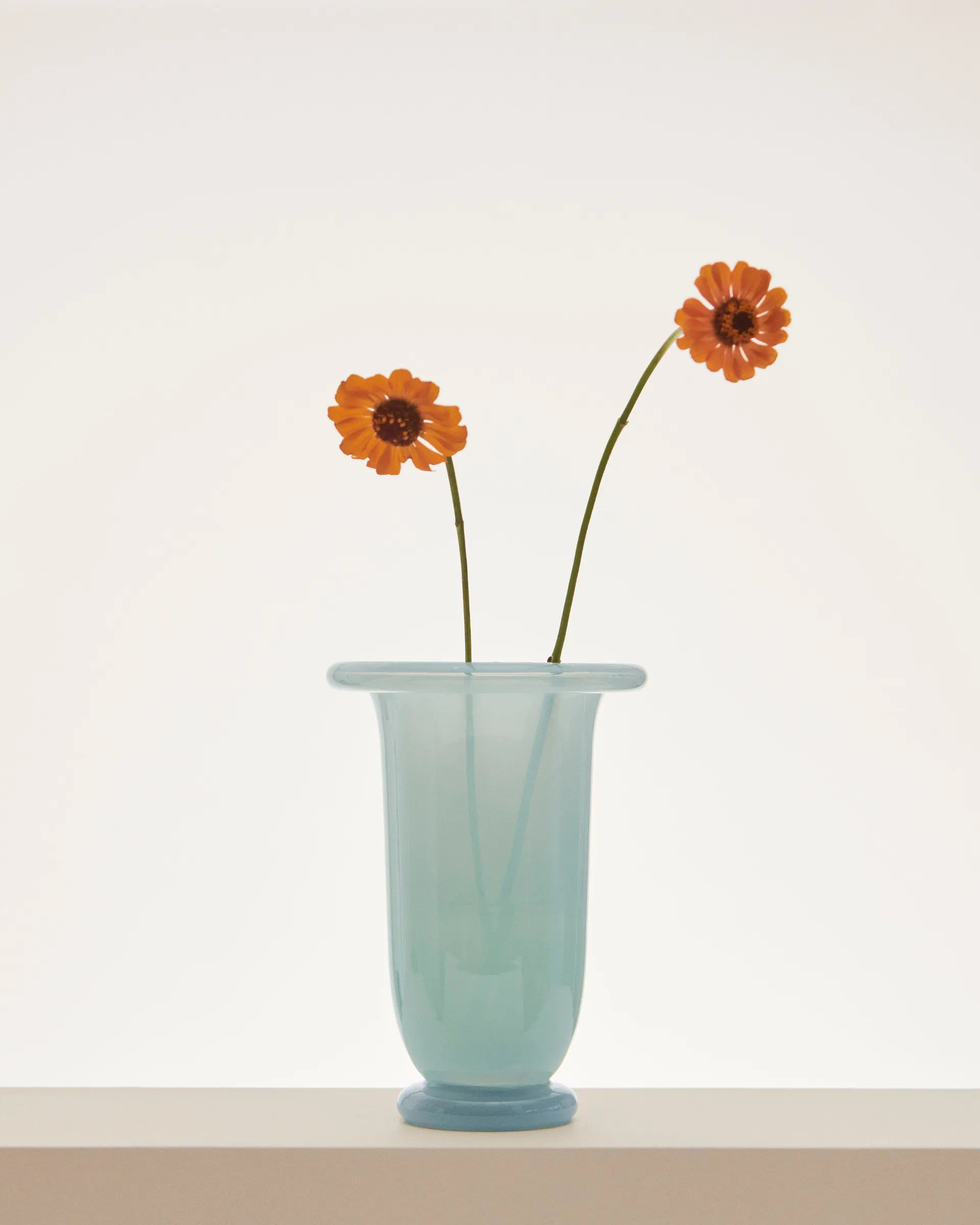 Vase Empire, Medium Ice blue-light blue HAY