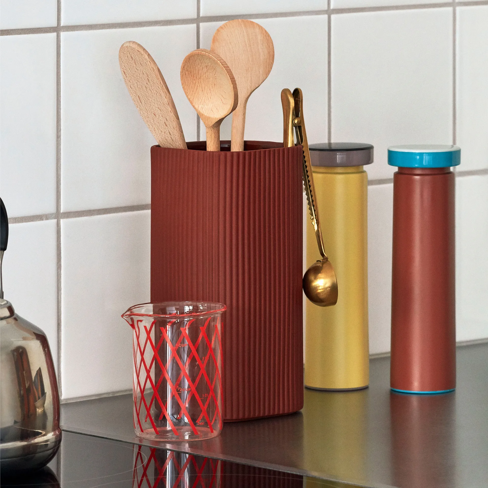 Vase Facade 22 cm, Dark terracotta HAY