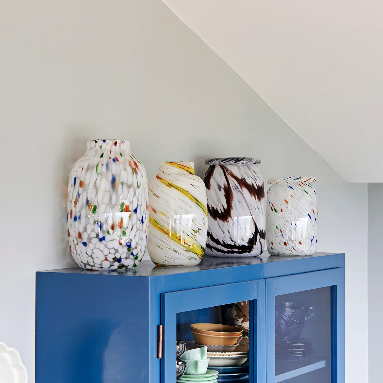 Vase Splash Roll Neck L 27 cm, Coffee-white HAY