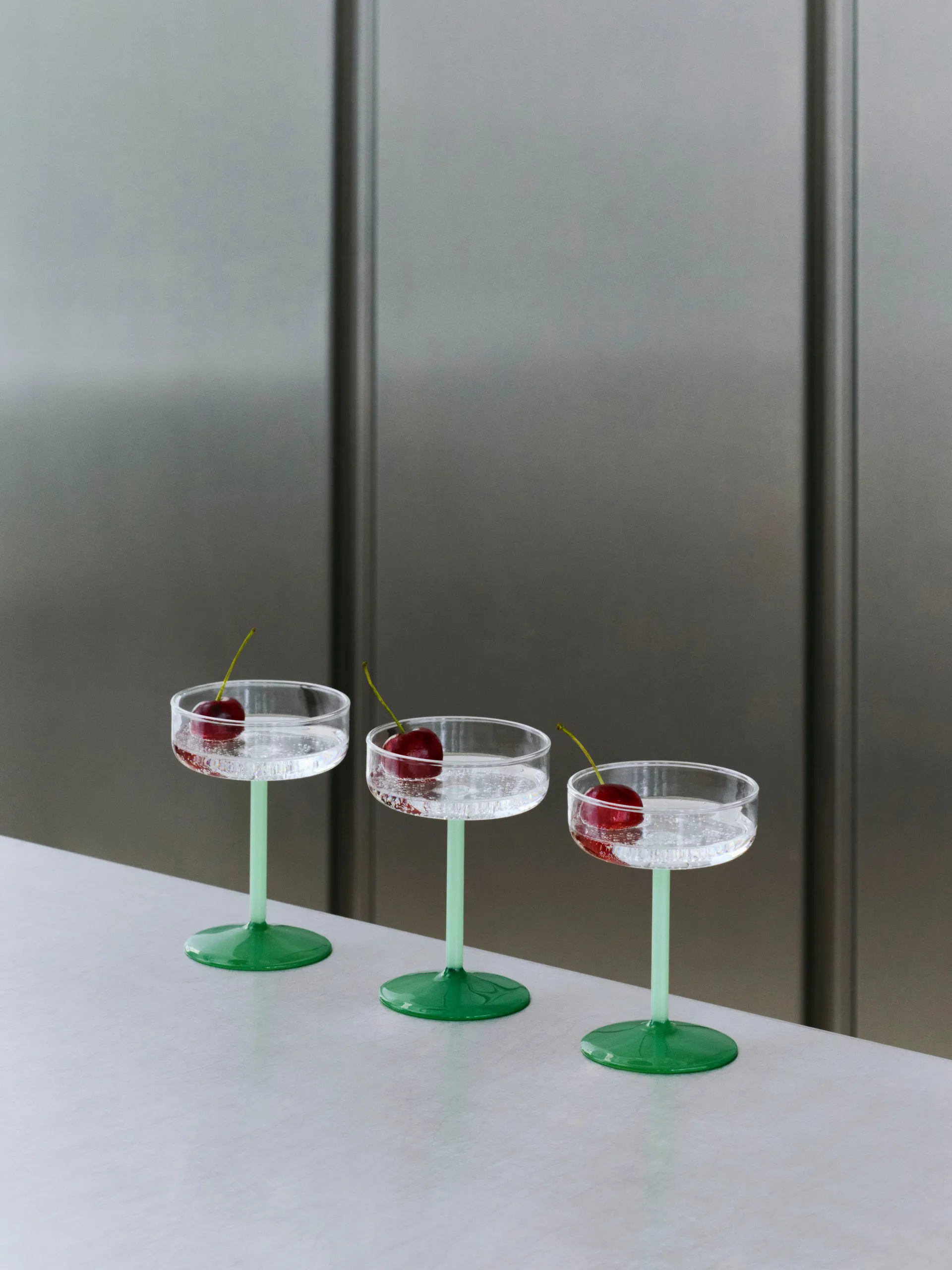 Verre coupe Tint 20 cl lot de 2, Clear-jade light green-jade dark green HAY