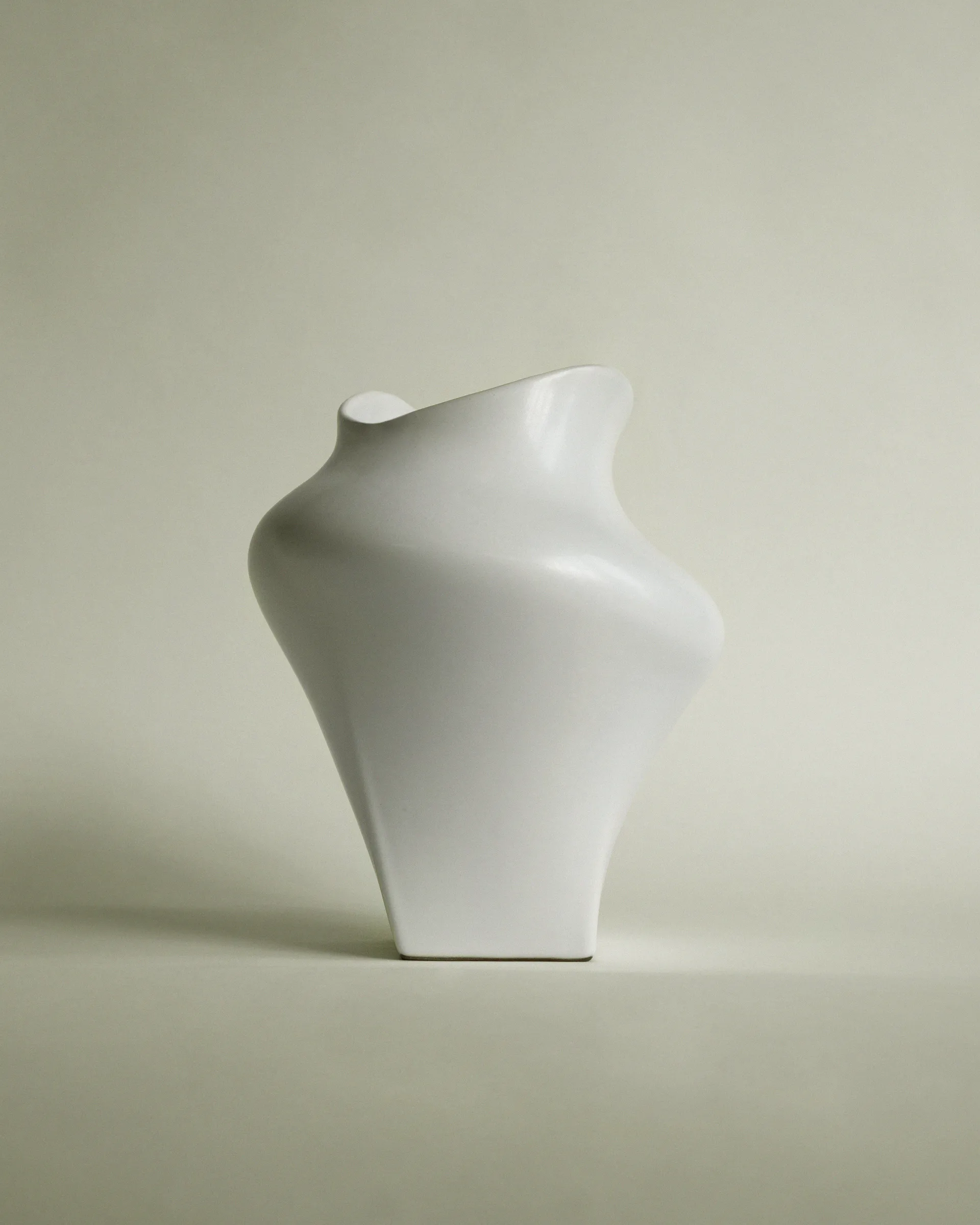 Vase Nami 20 cm, White Hein Studio