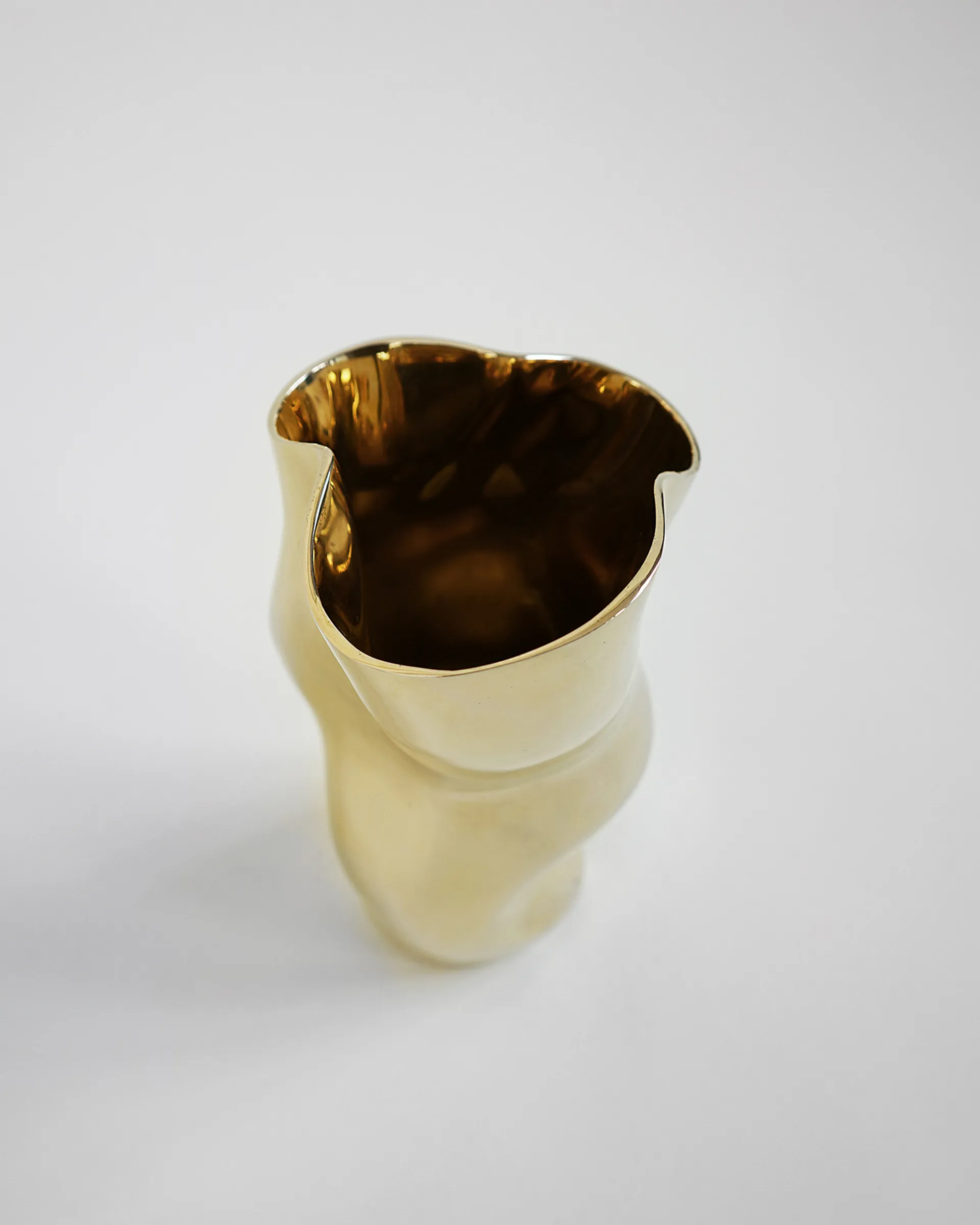 Vase Ostrea 25, Laiton Hein Studio