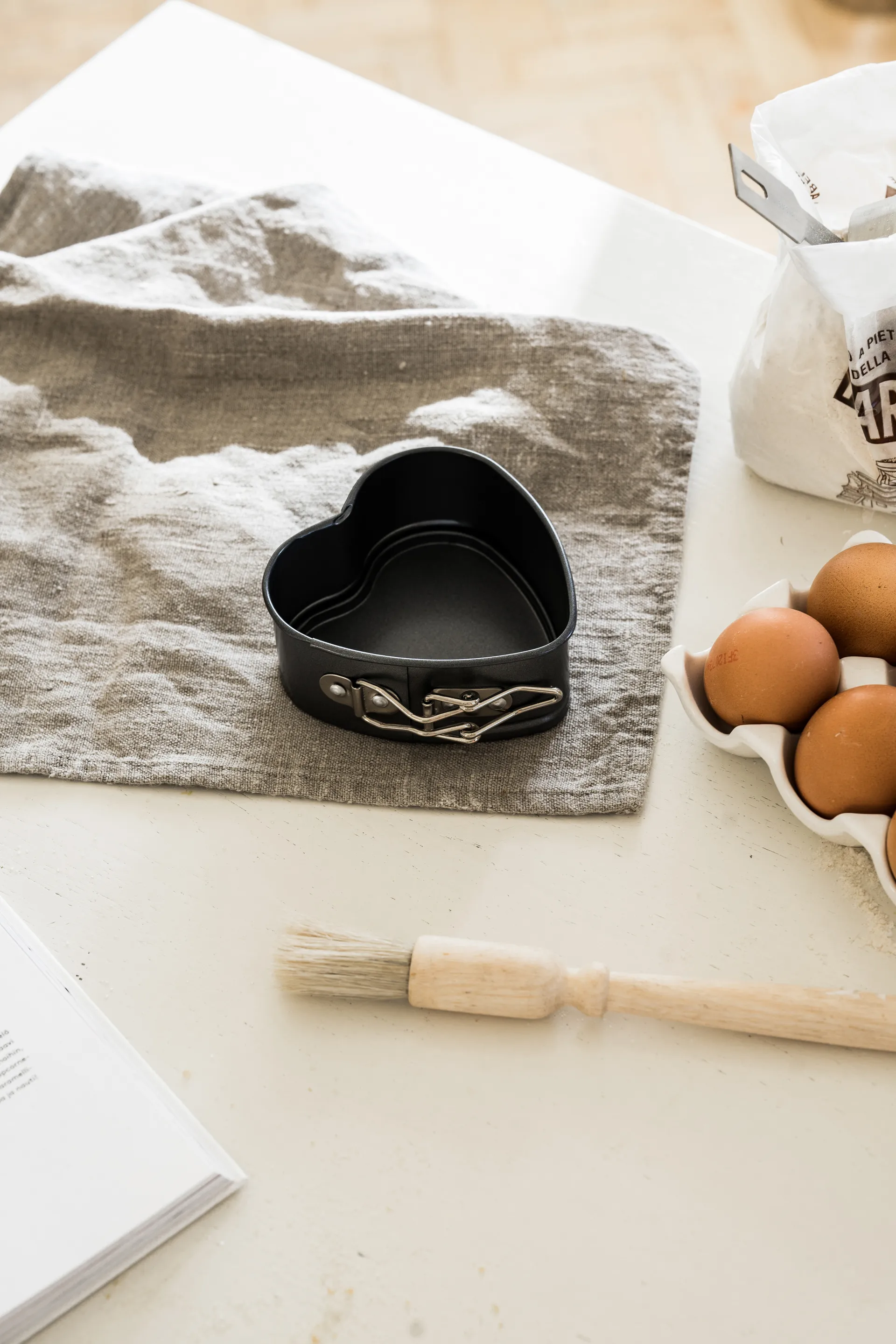 Heirol moule à charnière en forme de cœur , Grand 21,5x22,5 cm Heirol