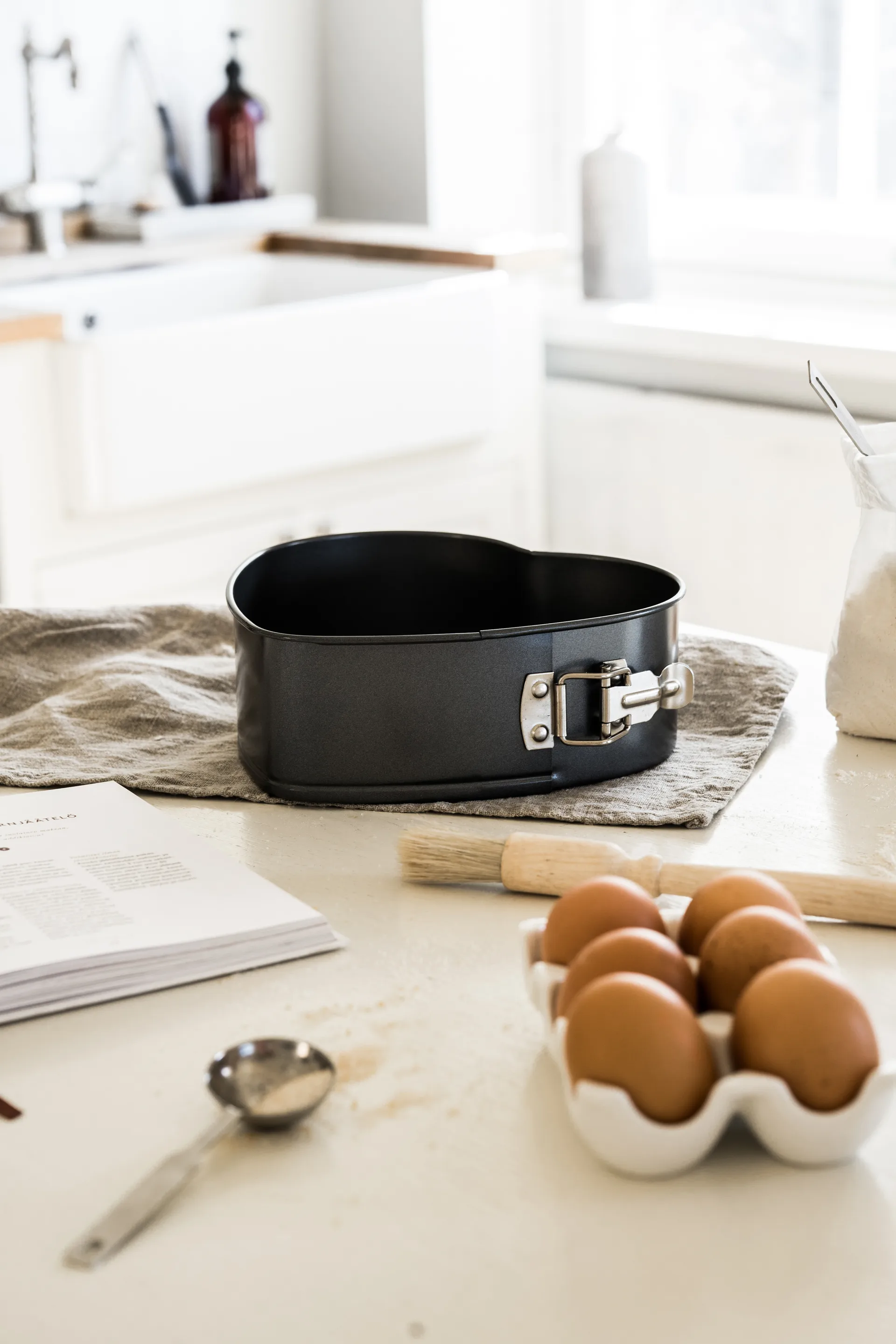 Heirol moule à charnière en forme de cœur , Petit 11x11 cm Heirol