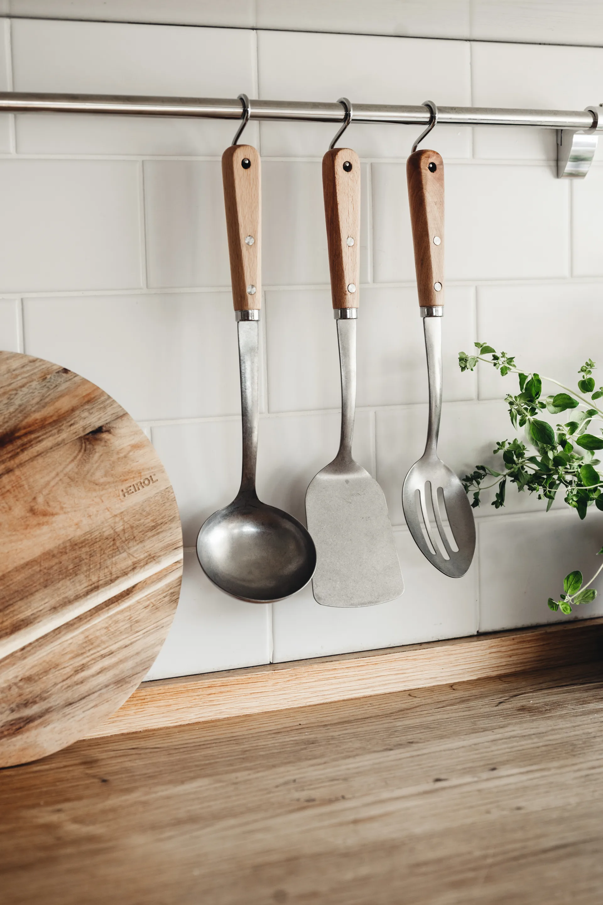 Spatule en acier inoxydable 36 cm, Hêtre Heirol