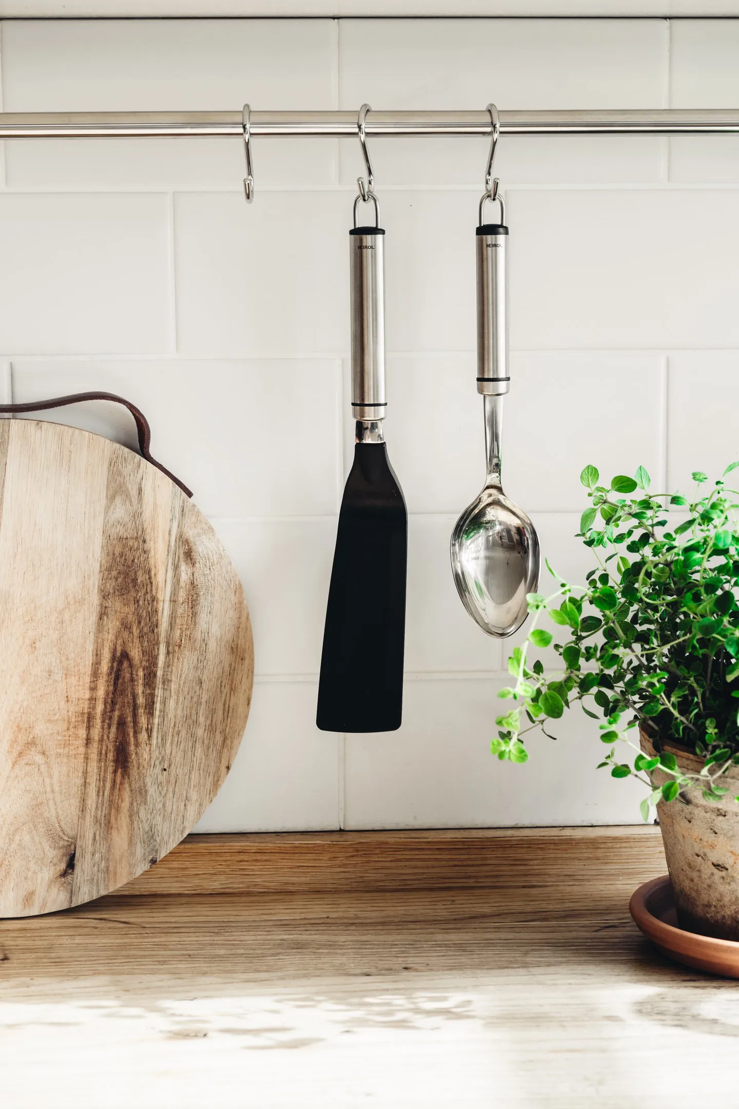 Spatule nylon Heirol Steely, Noir-acier inoxydable Heirol