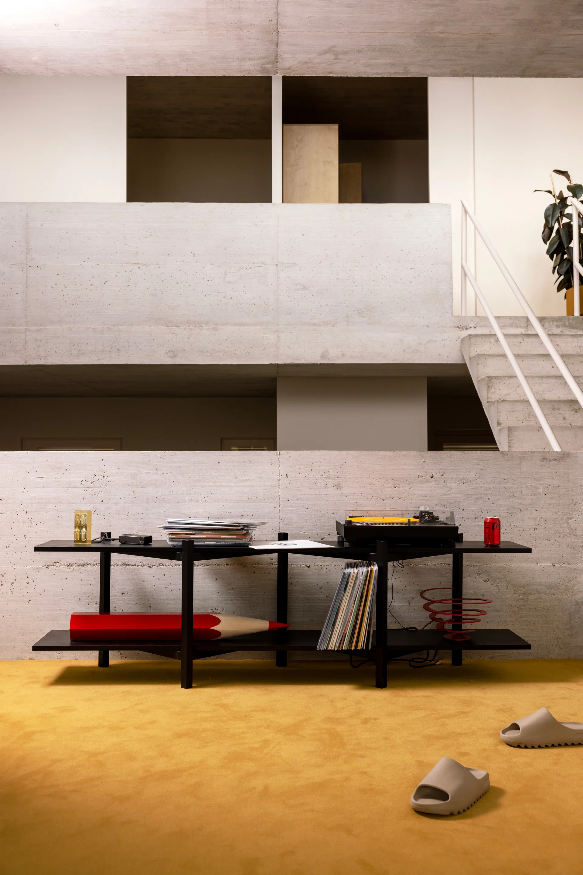 Etagére Zig Zag Media 194x57 cm, Black Hem