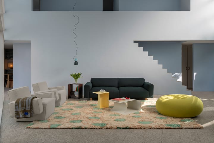 Fauteuil lounge Hunk avec accoudoirs, Swan Hem