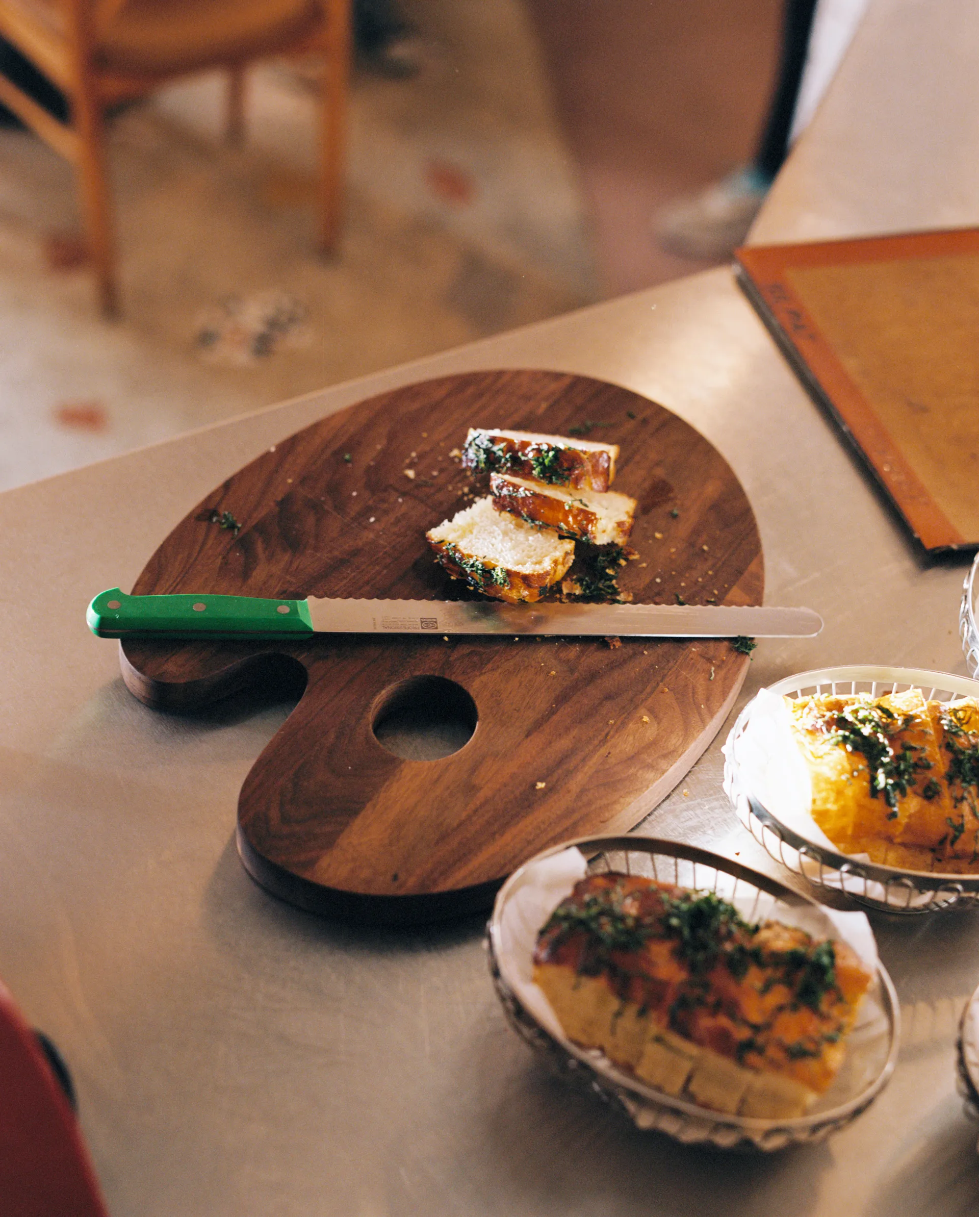 Planche à découper Palette Small 24x34 cm, Noyer Hem