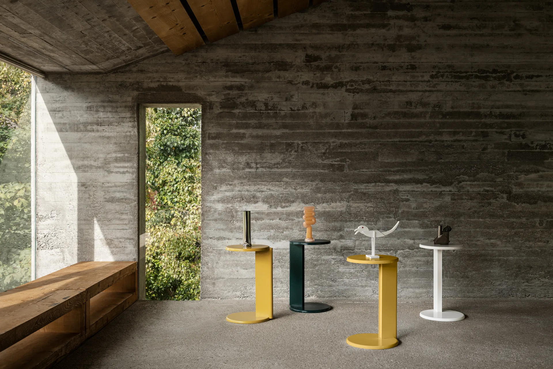 Table d'appoint Lolly 56 cm, Ochre yellow gloss Hem