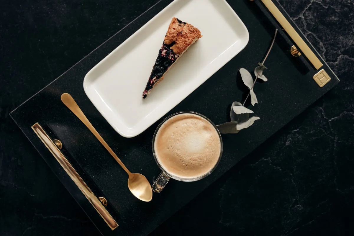 Plateau Hilke Collection 40,5x25,5 cm, Granit-laiton solide Hilke Collection