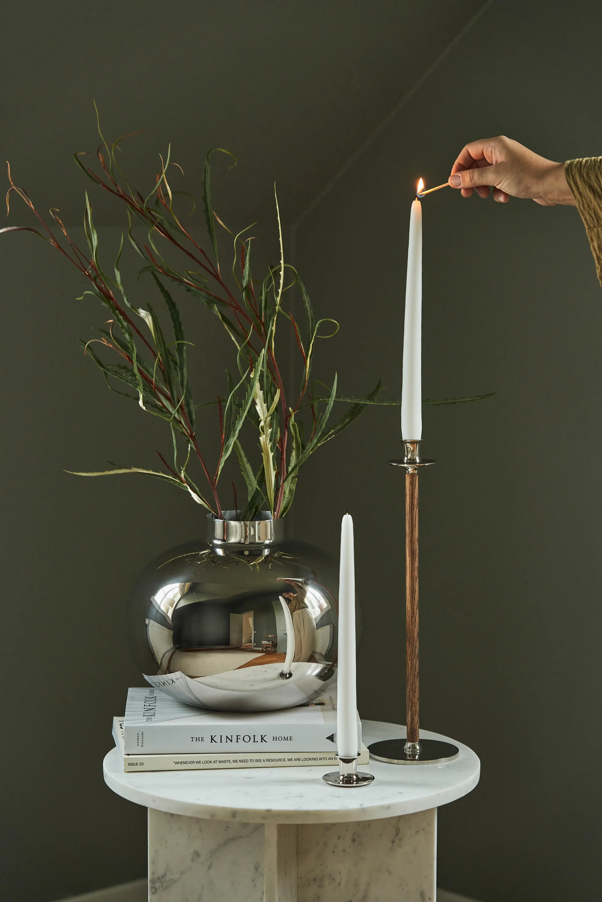 Vase Amico Ø29 cm, Laiton nickelé Hilke Collection