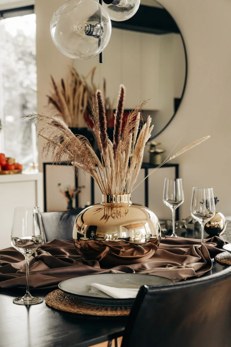 Vase Amico Ø29 cm, Laiton solide Hilke Collection